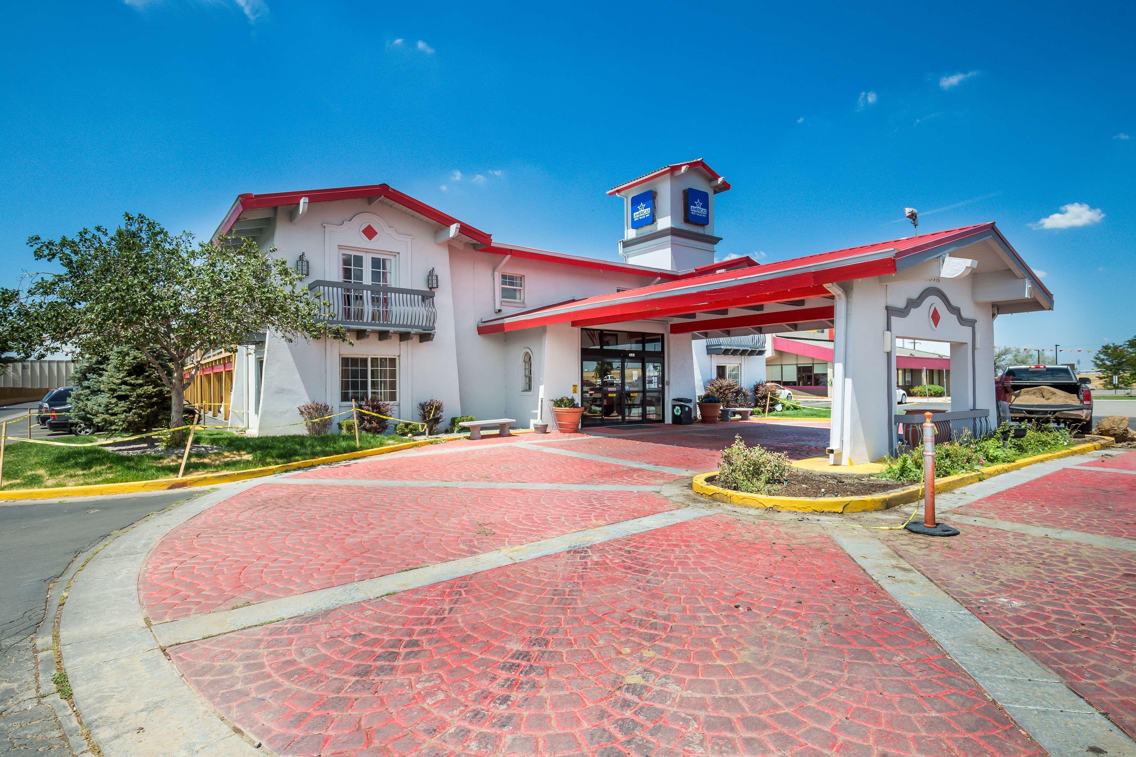 Americas Best Value Inn DEN Exterior photo